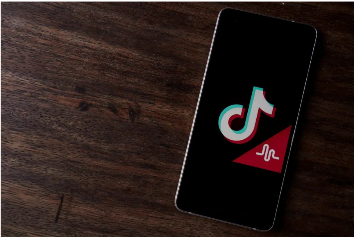 Američtí kongresmani požadují ByteDance, aby se tikTok prodal do 165 dnů V prvních šesti týdnech tohoto roku prodeje iPhonů v Číně meziročně klesly o 24 %.